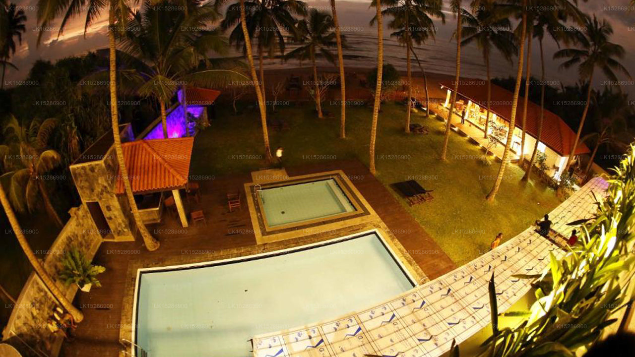 Blue Beach Hotel, Wadduwa