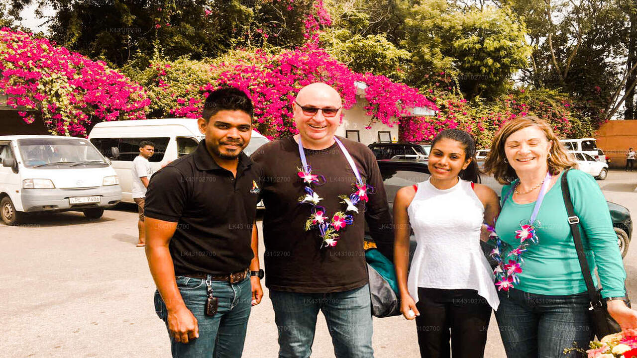 Transfer between Colombo (CMB) Airport and Taylor's Hill Boutique Hotel, Kandy