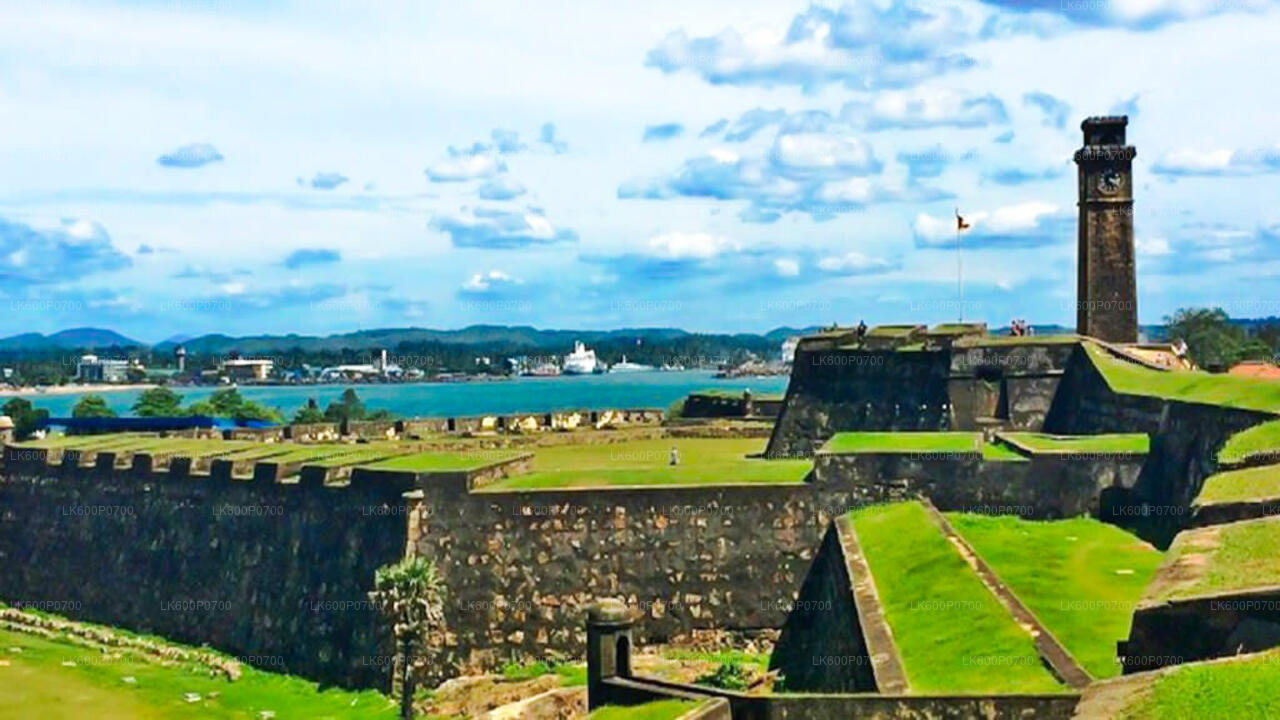 Ancient Dutch Fort Tour and River Safari from Galle
